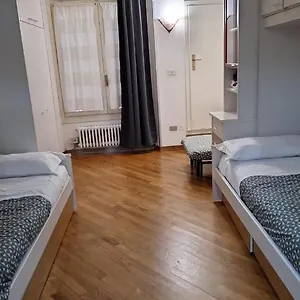 Historic Center - With 2 Single Beds Appartamento Bologna